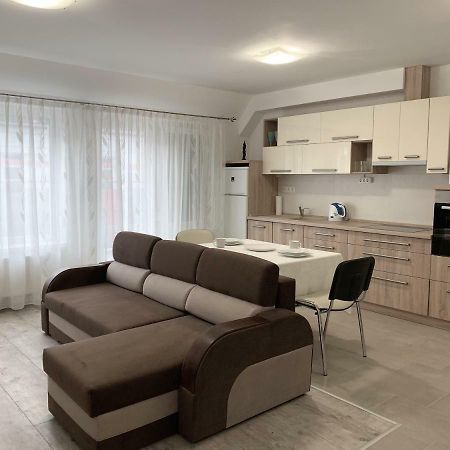Exclusive Home - C. Apartman Печ Екстериор снимка