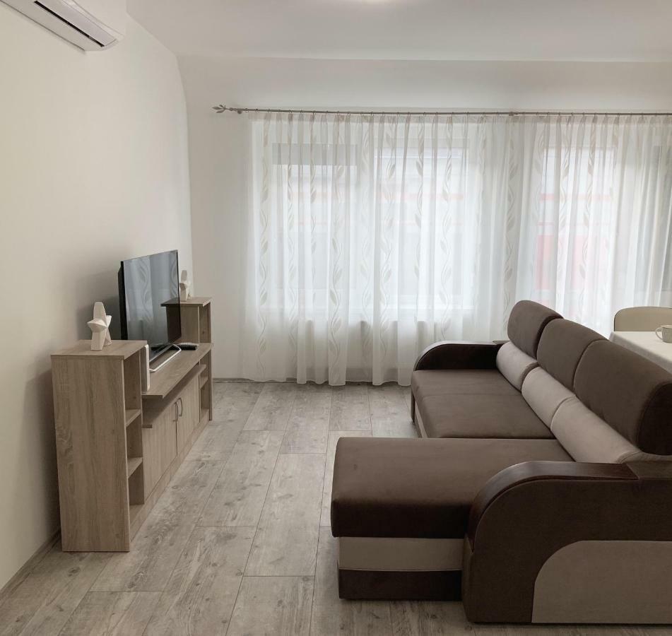 Exclusive Home - C. Apartman Печ Екстериор снимка