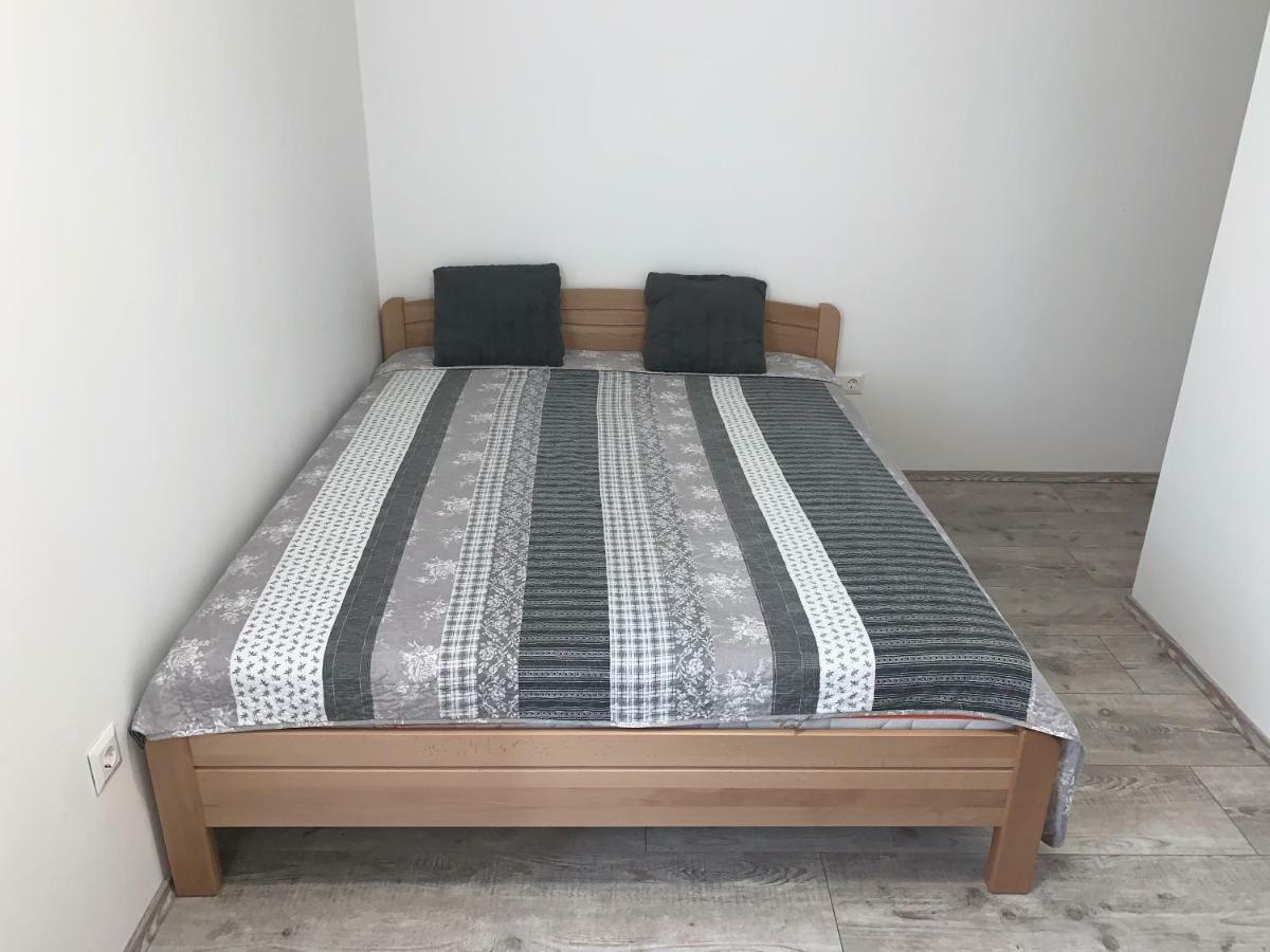 Exclusive Home - C. Apartman Печ Екстериор снимка